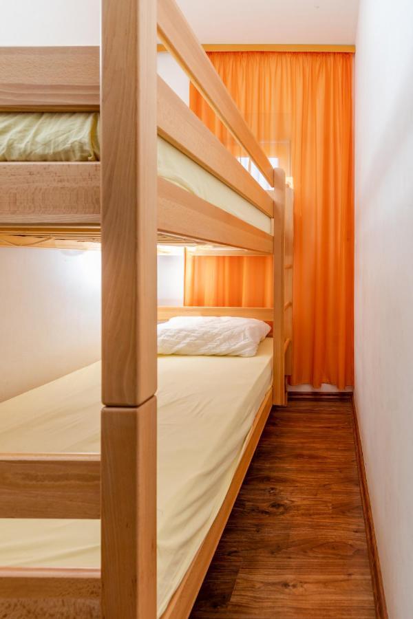 Apartments Tolic Baška Voda Exterior foto